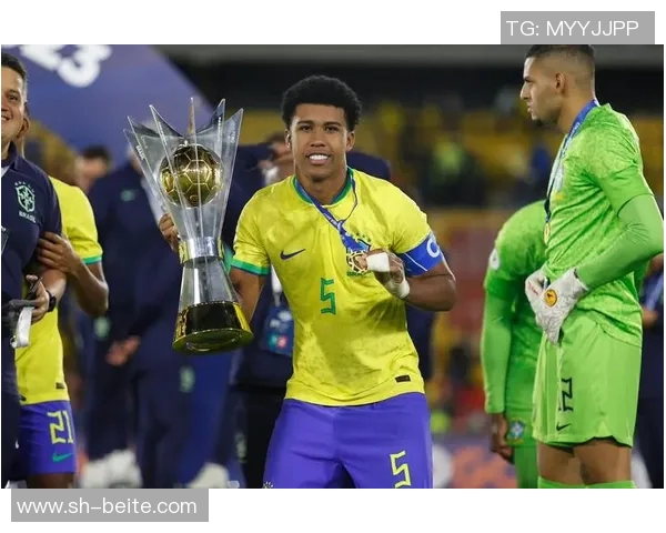 切尔西庆祝法纳25岁生日并回顾其自加盟以来的精彩表现